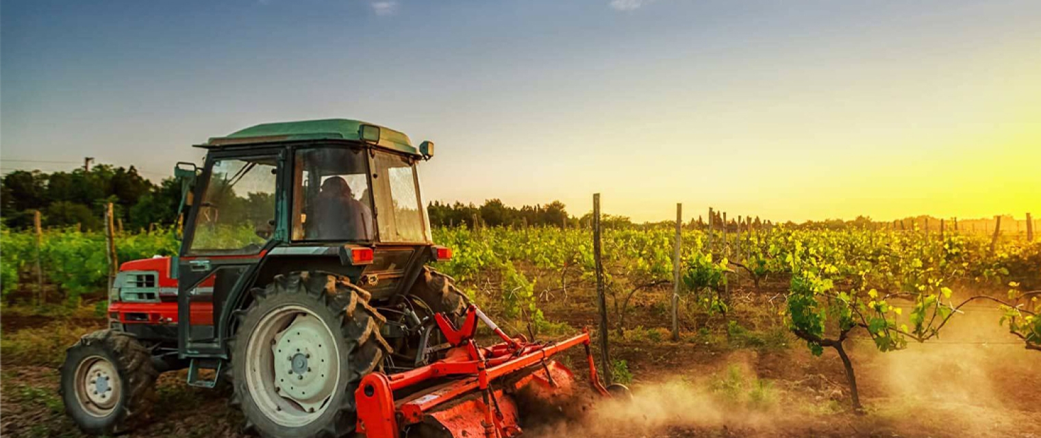 Corso di aggiornamento per la manovra di trattori agricoli e  forestali a cingoli e a ruote